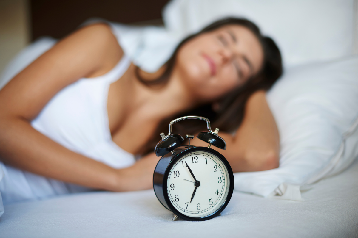 Ile godzin powinno się spać w zależności od wieku? Jak uzyskać lepszy i dłuższy sen?